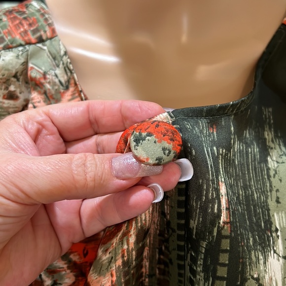 TBags Los Angeles Dress - Round Neck Mini Waisted Dress with Cap Sleeves - Picture 3 of 6